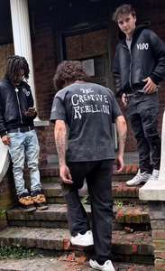 Sweat à capuche personnalisé pour hommes 450GSM Heavyweight Crop Hoodie Sun Faded Wash Boxy Fit with Metal Zipper Embroidery Logo Cotton Fleece Hoodie - Product Image 2