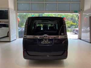 รถยนต์มือสองปี 2024 รุ่น Voxy เกียร์ออโต้ เบนซิน ซีดาน เบาะหนัง สีเข้ม ยาง R17 กล้อง 360 องศา กล้องหลัง - Product Image 6