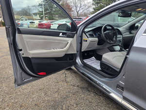 Hyundai Sonata Sport Usado, Año 2015 - Product Image 2