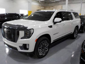 GMC Yukon XL Denali Ultimate 2023 Certificado Limpio - Product Image 2