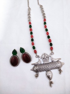 ชุดสร้อยคอจี้คุณภาพพรีเมี่ยมพร้อมต่างหูหินโมนาลิซ่าเครื่องประดับหรูหราสำหรับผู้หญิงเหมาะสำหรับงานปาร์ตี้ในช่วงเทศกาล - Product Image 6