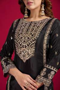 Party Wear Nouveau Designer Chinon Soie Belle Cordage Séquence Broderie Travail Haut Avec Manches Longues Et Bas Avec Dupatta - Product Image 2