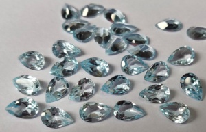 Topaze Bleu Ciel Naturelle taille mm Poire Facette 3x5mm-Topaze Bleu Ciel en vrac Poire - Product Image 2