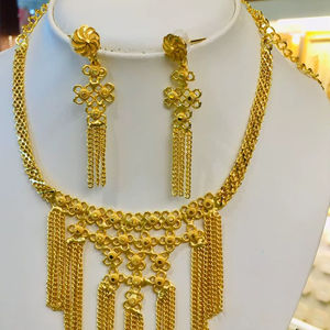 Ensemble de collier et boucles d'oreilles longues en laiton plaqué or traditionnel, bijoux de mariée festifs pour mariage, design 23037 - Product Image 1