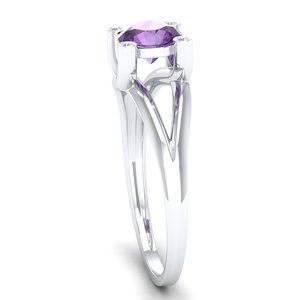 Anillo de Compromiso REYES con Gema de Amatista de Corte Brillante Redondo de 0.84 Quilates en Plata de Ley 925, Moissanita VVS, Joyería Fina al por Mayor - Product Image 3