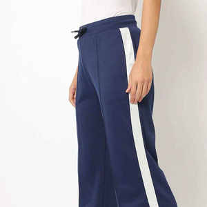 Pantalones de Chándal Acampanados para Mujer con Logotipo Personalizado, Último Diseño, Novedad en Ropa Urbana, Pantalones de Chándal Acampanados Lisos para Mujer - Product Image 3