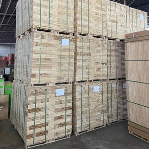 Listones de Cama de Madera LVL Duraderos y Soportes para Cabecero, Fabricante Vietnamita, Suministro al por Mayor OEM ODM - Product Image 3