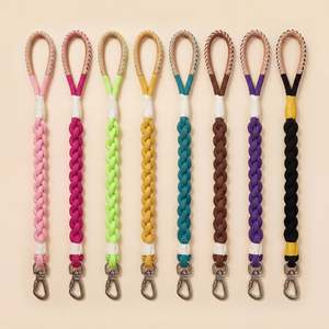 Collection de laisses pour chiens Xena Wanderlust – Accessoires de luxe durables pour chiens, à libération rapide, motifs imprimés western solides, pour chats (livraison gratuite) - Product Image 2