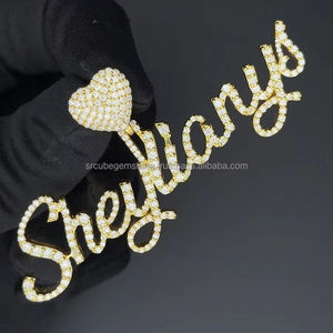 จี้ฮิปฮอปประดับโมโนแกรม925เงินชุบทองสีเหลืองเพชรเครื่องประดับแฟชั่นกว้าง66มม. สูง24มม. IGI - Product Image 5