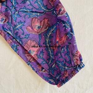 Hermoso Vestido Estampado Floral en Bloques de Algodón, Vestido para Uso Casual, Vestido Estampado a Mano - Product Image 5