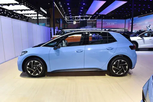 Excellent état pour Volkswagen Pure Car ID.3 451KM, voitures d'occasion avec livraison mondiale - Product Image 5