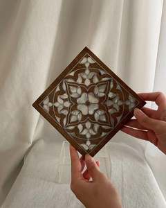 Eid Mubarak กล่องเก็บของไม้แล็กเกอร์คลาสสิกสำหรับวันที่และของขวัญช็อคโกแลตเดือนรอมฎอนที่หรูหราพร้อมการฝังและความสดใหม่ - Product Image 3