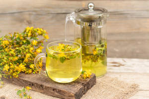 100% Pure St John's Wort Carrier Oil Olor natural y fresco Venta al por mayor Aceite a base de semillas 100% Pure Essential Oil Wholesale Carrier - Product Image 2