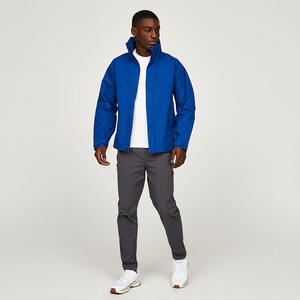 Chaqueta cortavientos ligera Lisa azul marino para hombre hecha en fábrica al por mayor con capucha y bolsillos adjuntos - Product Image 2