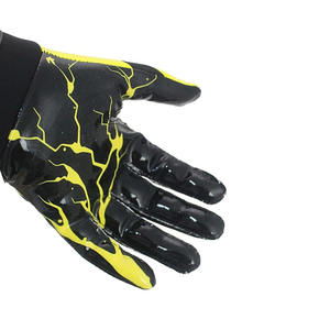 Venta al por mayor de guantes de fútbol americano transpirables impresos personalizados guantes antideslizantes receptores de Palma - Product Image 4