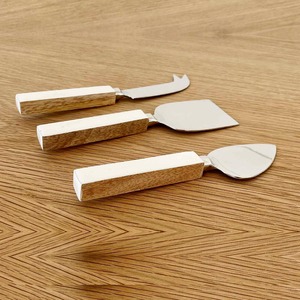 Juego de Cubiertos de cuchillo para cortar queso de 3 piezas con mango de madera sostenible de diseño de lujo ampliamente vendido de la mejor calidad de la India - Product Image 1