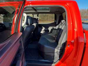 GRAN OFERTA: Camioneta Toyota Tundra TRD Pro Doble Cabina Usada con Transmisión Automática - Product Image 6