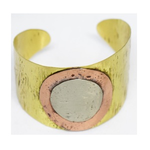 Bracelets populaires de Noël 2027 en promotion – Manchette ajustable martelée pour femmes, design bracelet patine dorée - Product Image 2