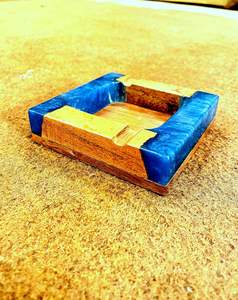 Arrivée Design moderne forme carrée résine et bois cendrier Joint couleur personnalisée Logo Portable intérieur et extérieur - Product Image 1