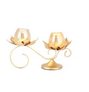 Nouvel arrivage de bougeoirs de table en métal noir et or Design attrayant de Noël Autres bougeoirs Bocaux à bougies Vente bon marché - Product Image 6