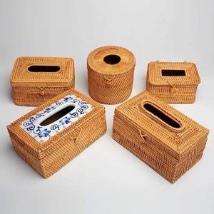 Panier plateau en rotin élégant: panier de rangement tissé avec poignées - Product Image 5