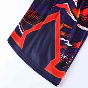 Conjunto de uniformes de baloncesto de alto rendimiento con sublimación personalizada en material de poliéster ligero y duradero - Product Image 6