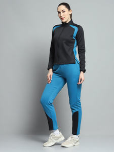 Vente en gros de survêtements deux pièces noirs à manches longues et col montant personnalisés pour femmes ensemble sweat à capuche et jogger pour entraînement et streetwear de gymnastique - Product Image 4