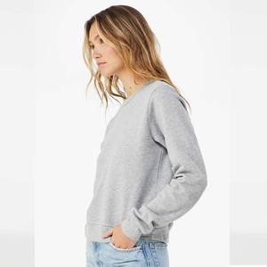 Sudadera corta de algodón negro de manga larga con cuello redondo para mujer - Product Image 4