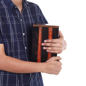 Boîte d'urne époxy en palissandre et rouge faite à la main souvenir commémoratif de crémation pour adultes pour humains - Product Image 2