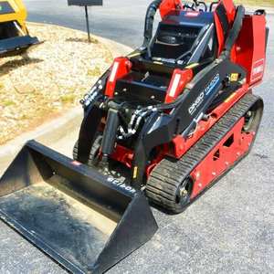 Mini Cargadora de Alto Rendimiento TORO DINGO TX1000 con Orugas Anchas - Product Image 6