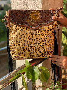 Nouvel arrivage de sac à main en cuir à franges en fourrure pailletée de léopard à glands best-seller sac en cuir usiné à bandoulière - Product Image 2