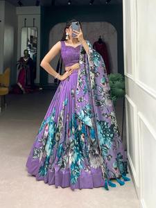 El último traje de diseñador Evergreen Venta caliente Tussar Silk Lehenga Choli & Dupatta con estampado floral Trabajo Mujer Exportador de moda - Product Image 2