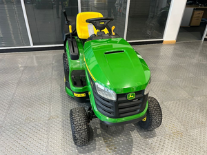 เครื่องตัดหญ้าไฟฟ้าแบบนั่งขับ รุ่น John Dear X117R X950R ปี 2025 ระดับอุตสาหกรรม พร้อมรีโมทคอนโทรลสำหรับใช้งานในฟาร์ม - Product Image 5