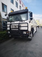 Camion-citerne à carburant Sinotruk d'occasion avec transmission manuelle, moteur diesel, roues motrices 8x4, matériau en acier pour le stockage d'huile, vente à Dubaï
