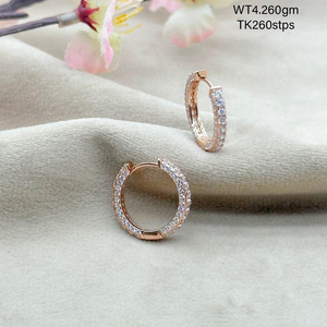 Boucles d'oreilles créoles Huggie de luxe pour femme en argent sterling 925 plaqué or rose avec zircon cubique blanc taille émeraude, cadeau de fête - Product Image 1