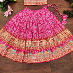 Ensemble Lehenga Choli traditionnel rose Ajrakh pour enfants de Shoryam Fashion |   Vêtements de fête de mariage prêts à porter et prêts à porter, longueur au sol - Product Image 3
