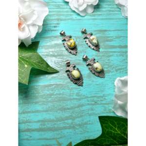 Pendentif Darrell Wylie Palomino en Variscite et Argent Sterling - Élégants composants et accessoires de bijouterie - Product Image 2