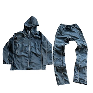 Ensemble coupe-vent sweats à capuche et pantalons de survêtement ensemble de jogging à col rond survêtement en nylon coupe-vent zippé pour hommes vente en gros 2026 - Product Image 1