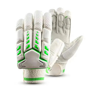 Guantes de bateo de cricket Guantes de cricket ligeros de nivel profesional de alta calidad para hombres Guantes de bateo de cricket de diseño personalizado - Product Image 3