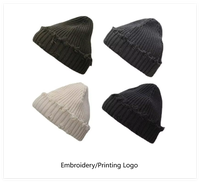 Chapeau acrylique tricoté Logo de créateur pour femmes pour l'automne hiver petit chapeau de tas chaud motifs de lettres de caractère accessoire de voyage élégant