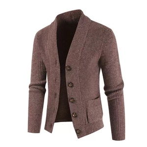 Veste cardigan à manches longues ajustée à bouton simple à col en V en maille personnalisée pour homme en hiver Logo OEM Spandex/Polyester - Product Image 1