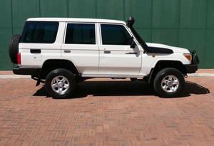 TOYOTA LANDCRUISER 2012 - Product Image 4