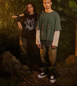 Sudadera con capucha pesada con estampado gráfico vintage de gran tamaño, ropa de calle para hombre de talla grande, camiseta hecha de algodón pesado - Product Image 3