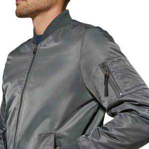 Blouson aviateur en toile respirant et confortable pour hommes avec manches longues patchwork et fermeture éclair pour l'hiver - Product Image 6