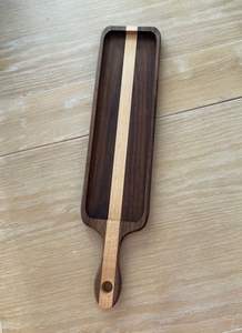 Plateau de service en bois au design rustique en acacia naturel, fait main, multifonctionnel pour mariage - Product Image 6