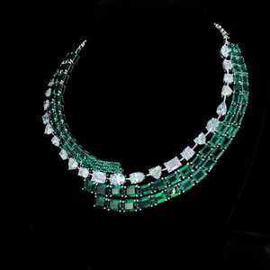 Parure de Bijoux de Mariée de Luxe en Gros Plaqué Or avec Boucles d'Oreilles, Bracelet et Collier avec Diamant pour Cadeau de Mariage pour Femme - Product Image 3