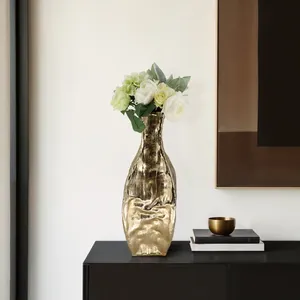 Florero de metal moderno grande hecho a mano con maceta de metal con acabado de latón antiguo brillante para florero elegante mayorista grande - Product Image 2