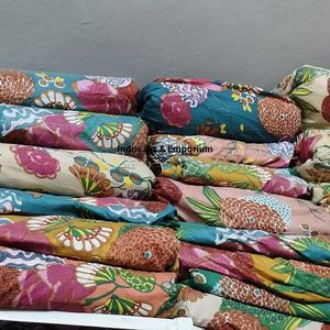 Tissu Jaipuri Traditionnel en Coton Cambric Imprimé à la Main Écologique Premium 68x68 Léger 100GSM pour Rideaux Chemises Garçons - Product Image 3