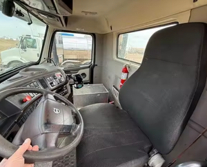Camion à cabine simple d'occasion 2018 Vol_vo VNM42T200 - D13M405 405HP, 12 vitesses I-Shift AMT, camion longue distance à vendre - Product Image 2