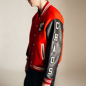 Veste de baseball pour homme, best-seller, corps en laine de haute qualité, manches en cuir, logo brodé plat en chenille personnalisé, hiver - Product Image 3